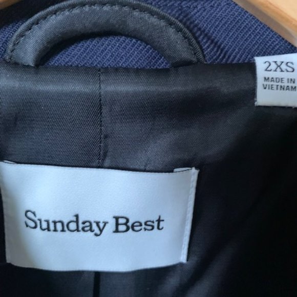 Aritzia Sunday Best Scholar Blazer - Picture 4 of 5